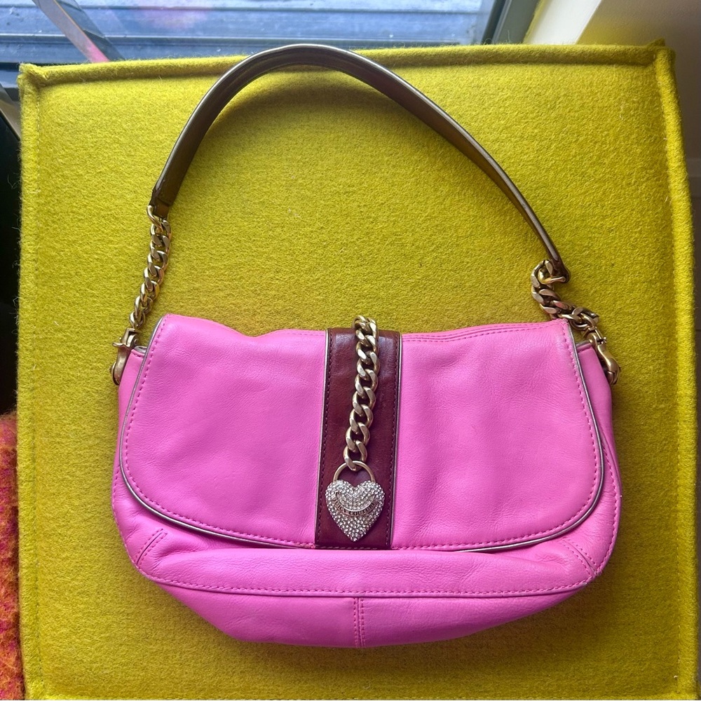 Y2K Juicy Couture Barbie Pink Leather Flap Shoulder Bag with Crystal Heart - Picture 8 of 11